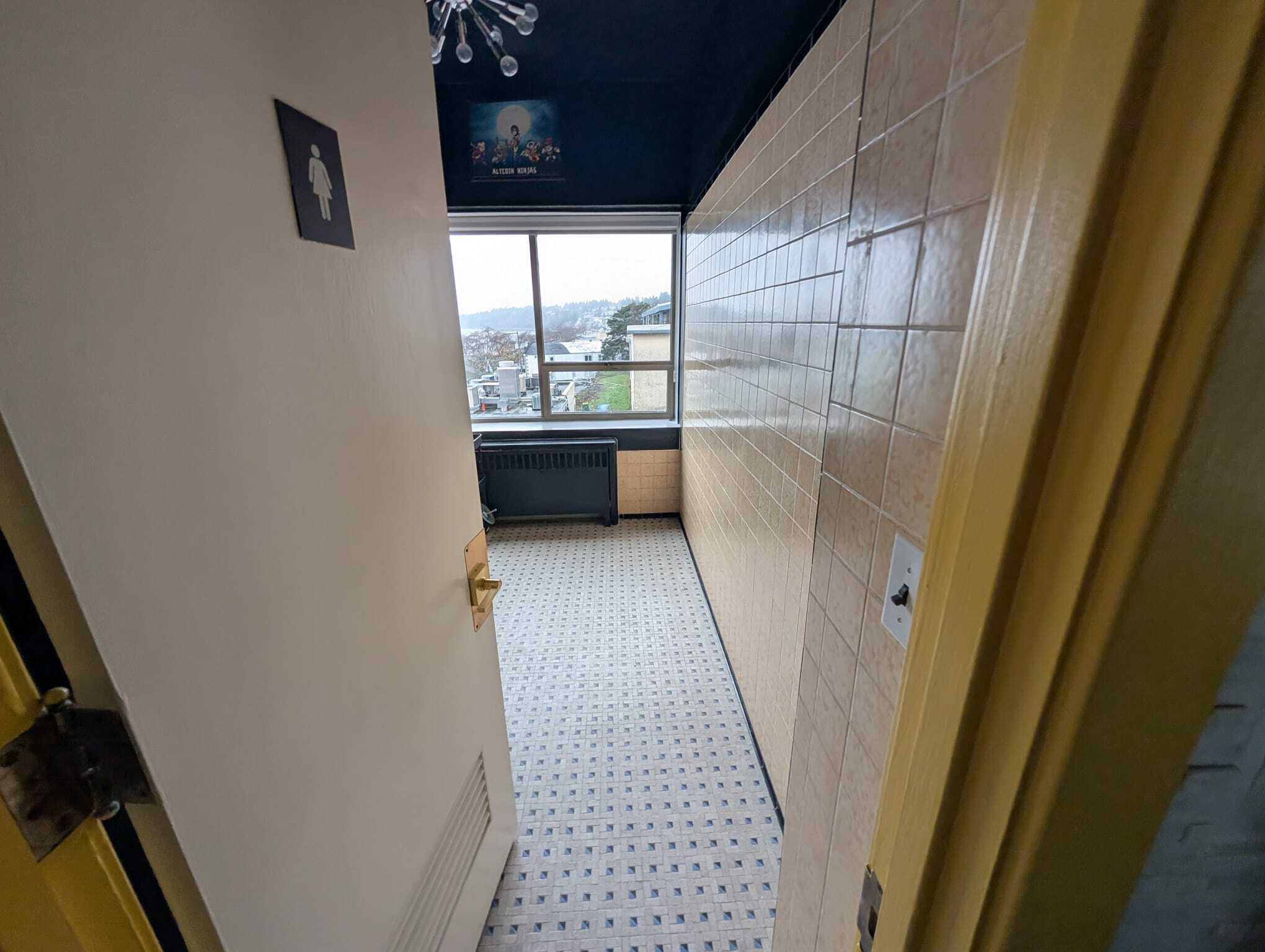 15045-15047 Marine Dr, White Rock, BC à louer Photo intérieure- Image 1 de 15