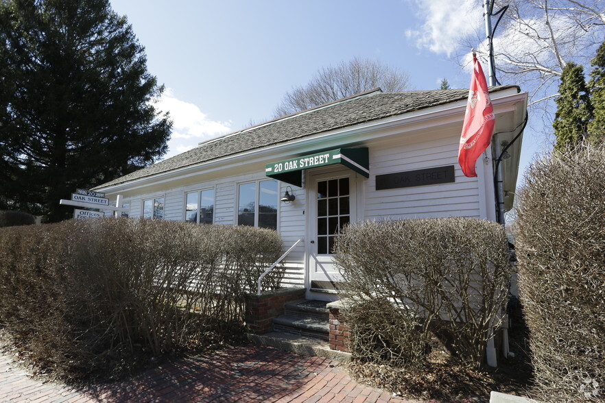 20 Oak St, Beverly Farms, MA for lease - Building Photo - Image 2 of 8