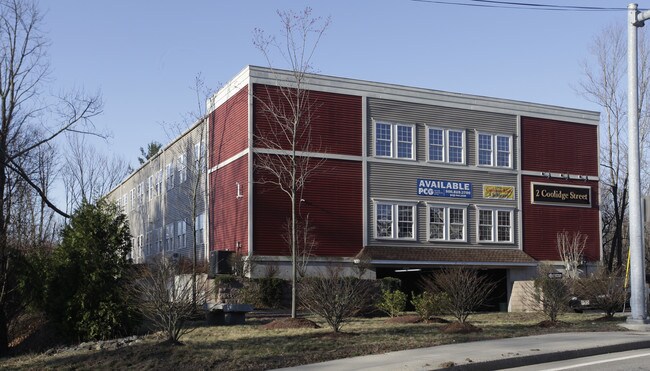 Plus de détails pour 2 Coolidge St, Hudson, MA - Bureau/Médical à louer