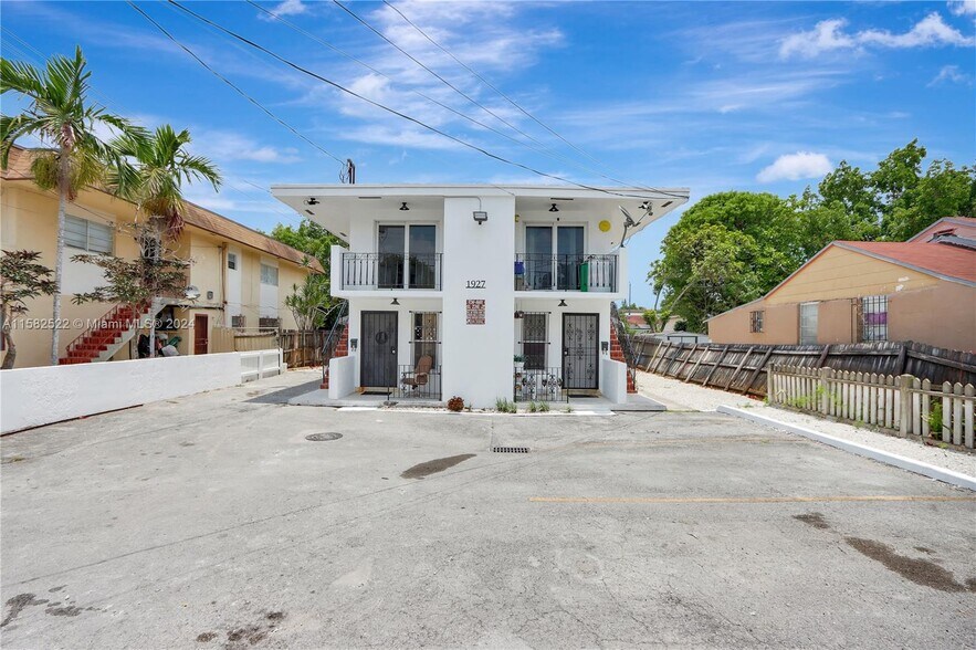 1927 NW 20th Ave, Miami, FL à vendre - Photo du bâtiment - Image 1 de 11
