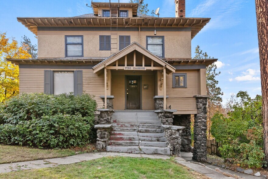 2002 W 8th Ave, Spokane, WA à vendre - Photo du bâtiment - Image 2 de 20