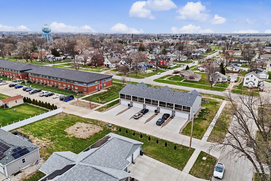 2103 Willis Ave, Perry, IA à vendre - Photo du bâtiment - Image 3 de 11