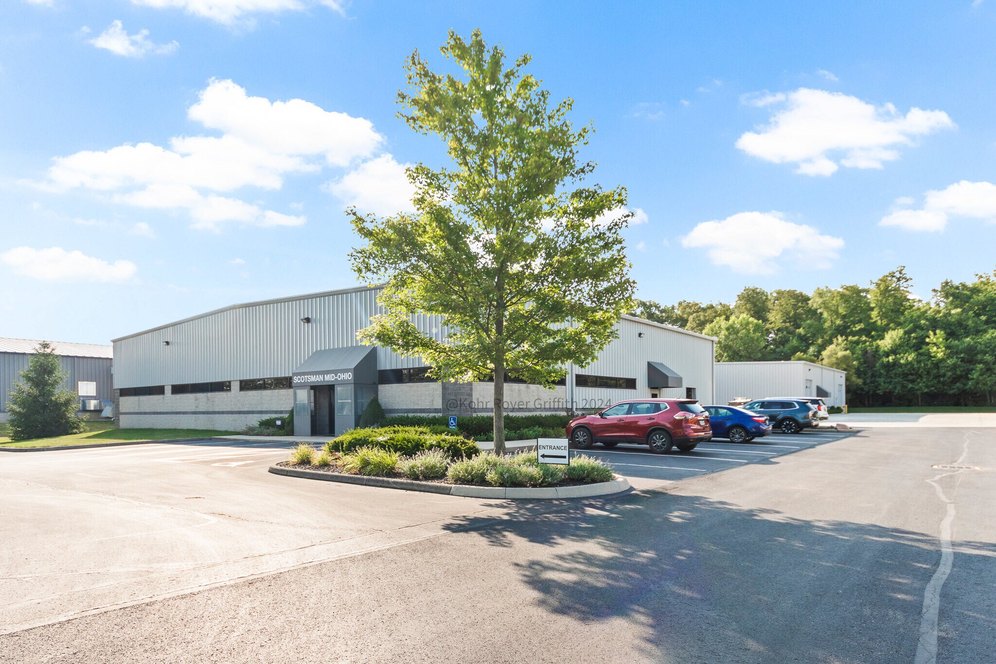 8265 Estates Pky, Plain City, OH à vendre Photo principale- Image 1 de 1