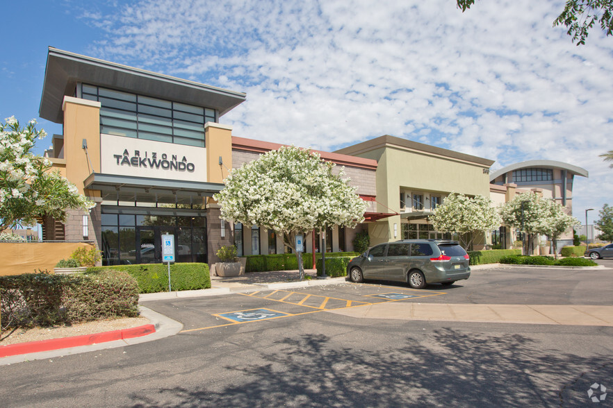 2410 S Gilbert Rd, Chandler, AZ for sale - Primary Photo - Image 1 of 1