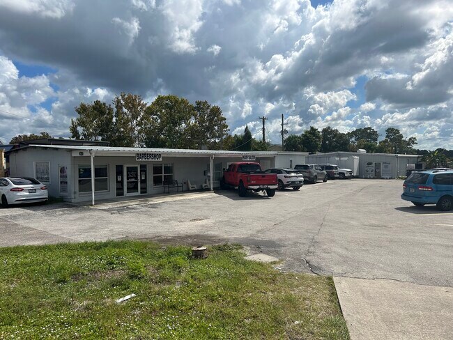 Plus de détails pour 8545 N Orlando Ave, Maitland, FL - Commerce de détail à vendre