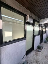 3601-3609 1/2 W Magnolia Blvd, Burbank, CA à louer Photo intérieure- Image 1 de 4