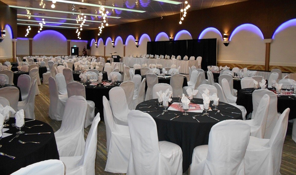 4311 49 Ave, Red Deer, AB for lease - Primary Photo - Image 1 of 4