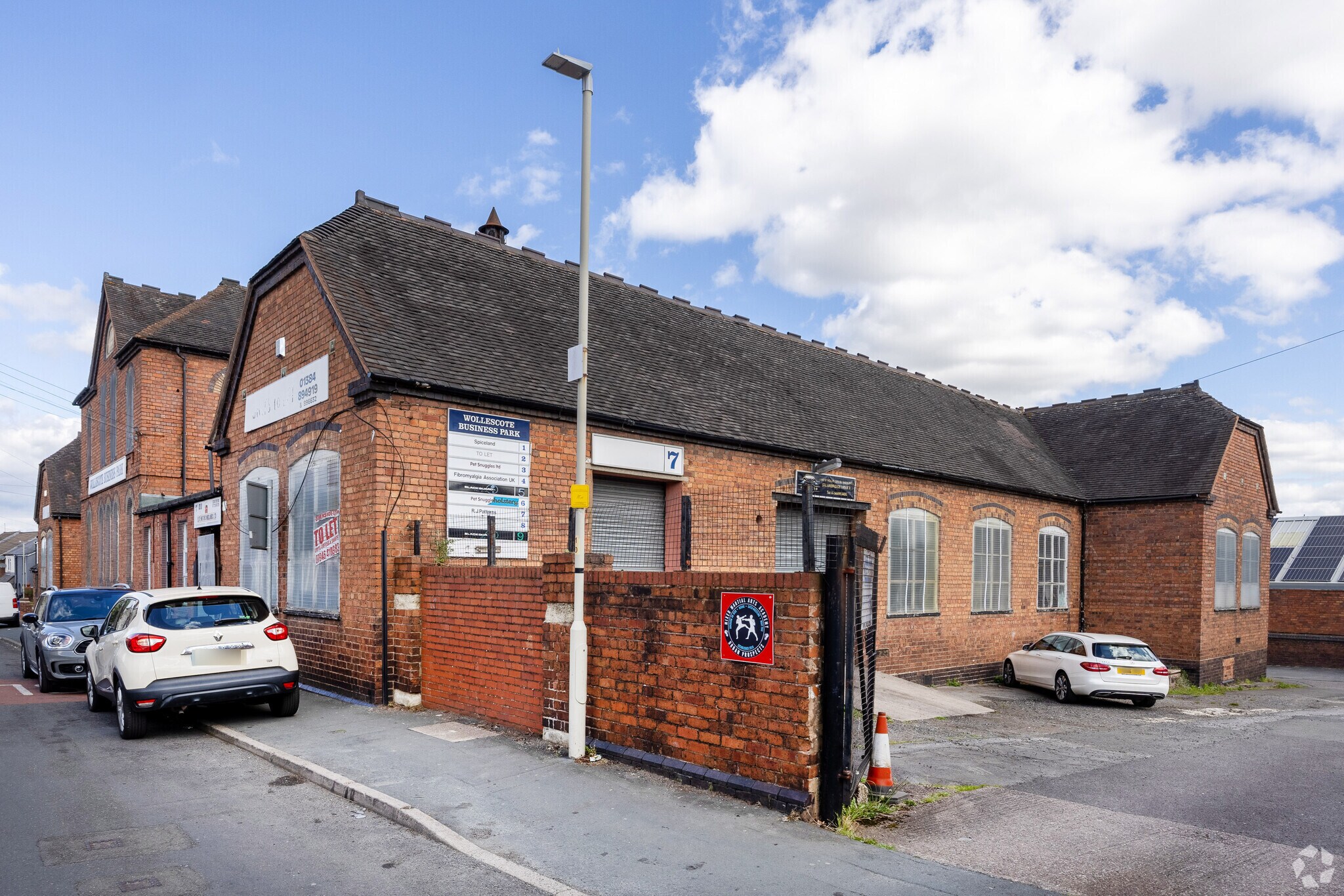 Crabbe St, Stourbridge for lease Primary Photo- Image 1 of 3