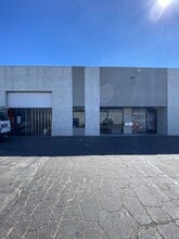 8000-8010 Wheatland Ave, Sun Valley, CA à louer Photo intérieure- Image 1 de 1