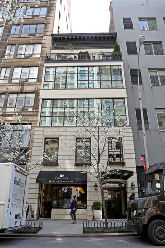 Plus de détails pour 10 E 22nd St, New York, NY - Commerce de détail à louer