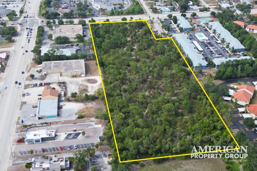 120 E Dearborn St, Englewood, FL for sale - Building Photo - Image 2 of 6