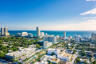 400 Arthur Godfrey Rd, Miami Beach, FL - Aerial map view