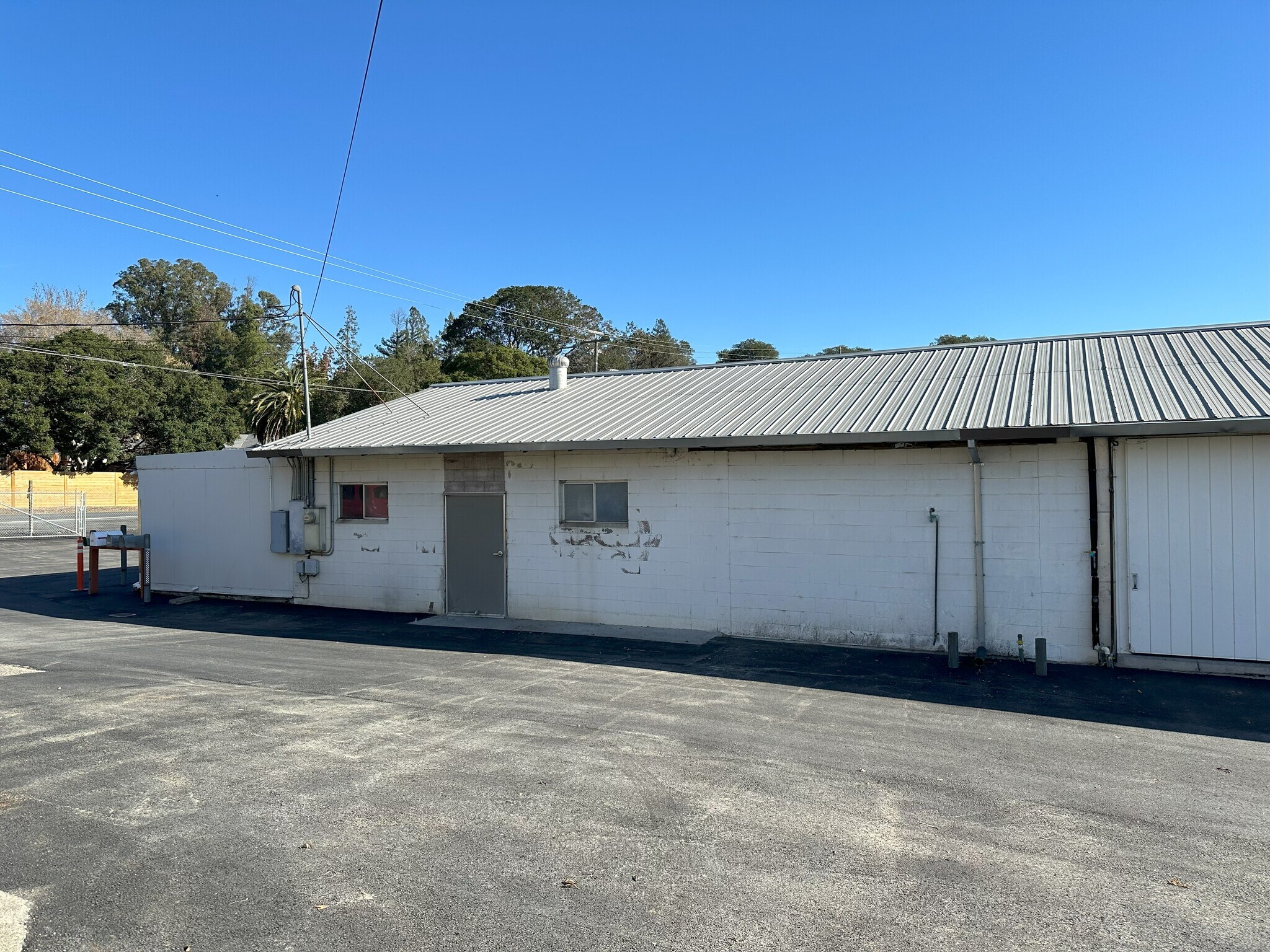 1285 Skillman Ln, Petaluma, CA à louer Photo du bâtiment- Image 1 de 13