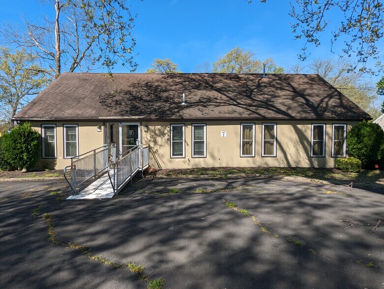 16 Reeves Ave, Hamilton, NJ à vendre - Photo principale - Image 2 de 37