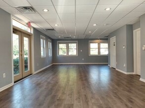 1031 Sterling Rd, Herndon, VA for lease Interior Photo- Image 2 of 21