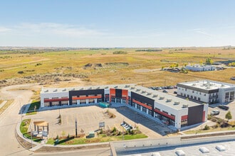 152 Southbank St, Okotoks, AB - Aerial  map view