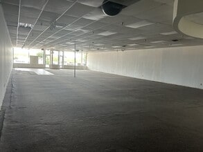 3320-3382 Robinhood Rd, Winston-Salem, NC for lease Interior Photo- Image 2 of 3