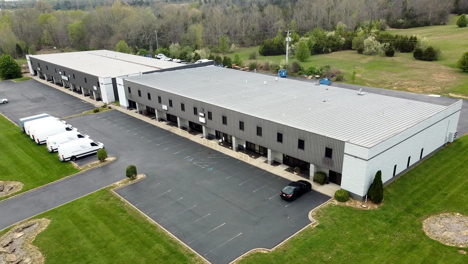 2100 Button Ln, La Grange, KY for lease Primary Photo- Image 1 of 7