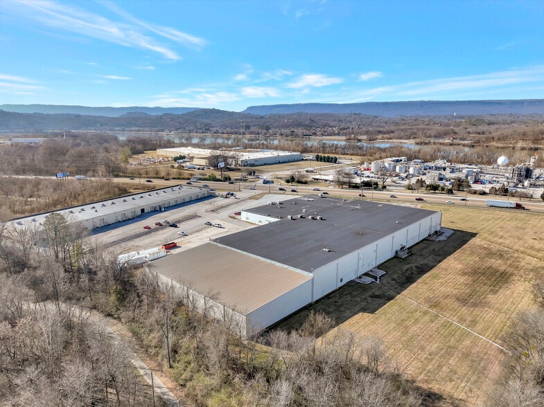 3720 Amnicola Hwy, Chattanooga, TN à louer - Aérien - Image 3 de 58