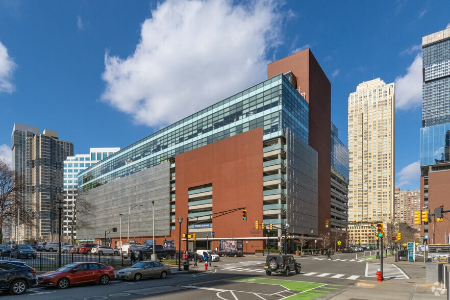 135 Greene St, Jersey City, NJ for lease - Building Photo - Image 3 of 5