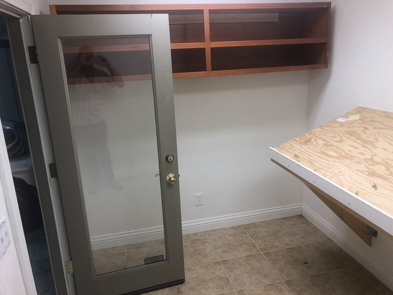 3355 Industrial Dr, Santa Rosa, CA à louer - Photo intérieure - Image 3 de 9