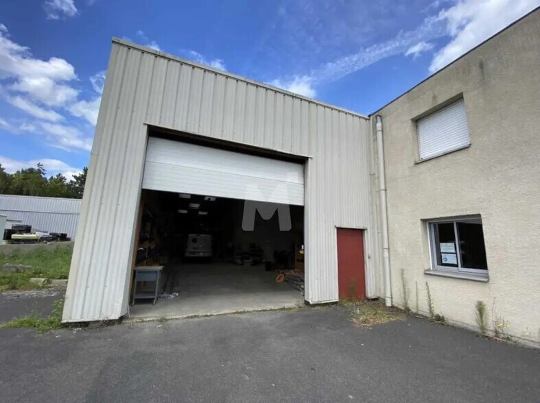 Bureau dans Bondoufle à louer - Photo du bâtiment - Image 3 de 10
