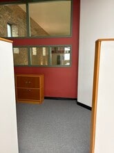 118 N Clinton St, Chicago, IL for lease Interior Photo- Image 1 of 14