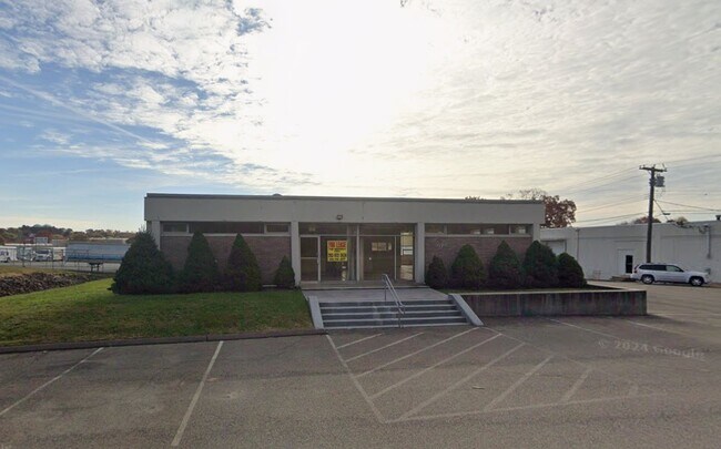 Plus de détails pour 470-474 Frontage Rd, West Haven, CT - Local d'activités à louer