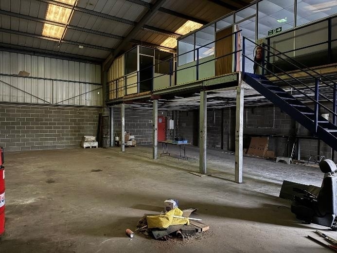 Grove Rd, Northfleet, KEN DA11 9AX - Unité 2 -  - Photo intérieure - Image 1 of 2