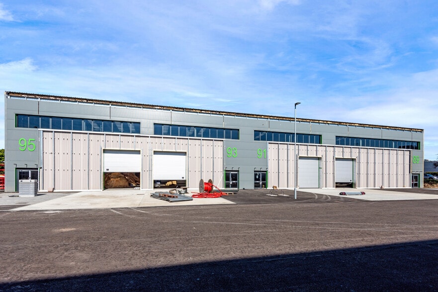 89-95 Bankhead Av, Edinburgh for lease - Building Photo - Image 3 of 5