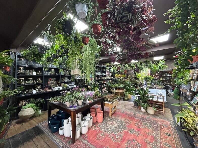 43 Gloucester Rd, Bristol for sale - Building Photo - Image 2 of 10