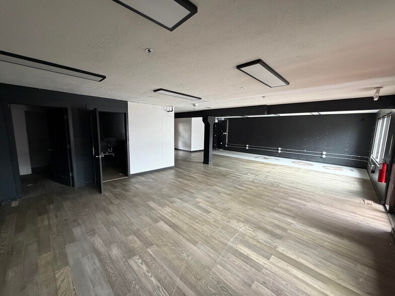 1700-1708 W University Ave, Muncie, IN for lease - Interior Photo - Image 3 of 3