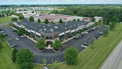 129 Commercial Dr, Yorkville, IL for lease Building Photo- Image 2 of 4