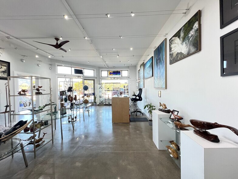 502-504 N US-101 Hwy, Yachats, OR à vendre - Photo intérieure - Image 3 de 11