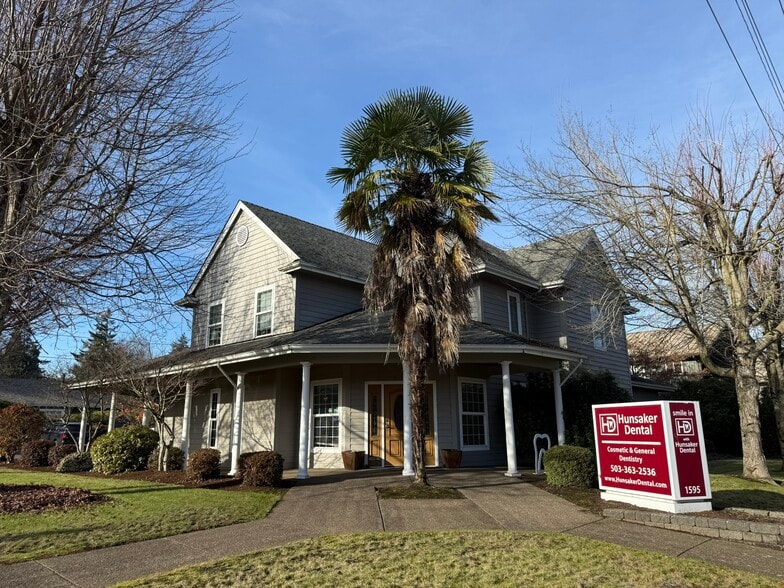 1595 Commercial St SE, Salem, OR for lease - Primary Photo - Image 1 of 4