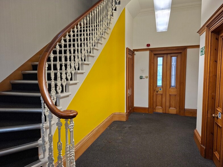 13 Albyn Ter, Aberdeen for sale - Building Photo - Image 3 of 7