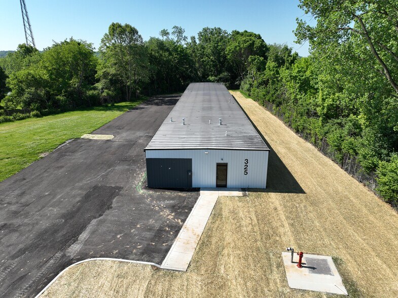 325 Harmon Ave, Lebanon, OH à louer - Photo du bâtiment - Image 2 de 8