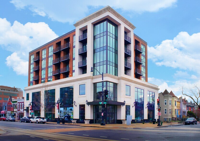 501 H St NE, Washington, DC à louer - Photo du bâtiment - Image 1 de 9