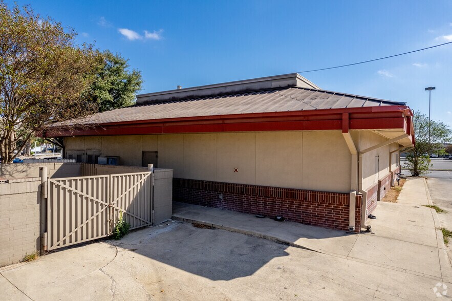 4818 Walzem Rd, San Antonio, TX for sale - Building Photo - Image 3 of 6