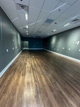 8013-8045 S 83rd Ave, La Vista, NE for lease Interior Photo- Image 1 of 1
