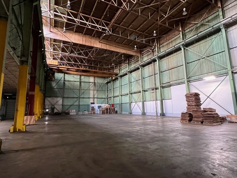 294 Gambee Rd, Geneva, NY for lease - Interior Photo - Image 3 of 21