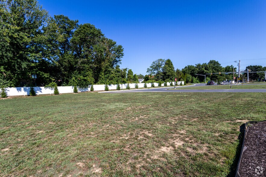 1128 Forrest Ave, Dover, DE for lease - Building Photo - Image 2 of 2