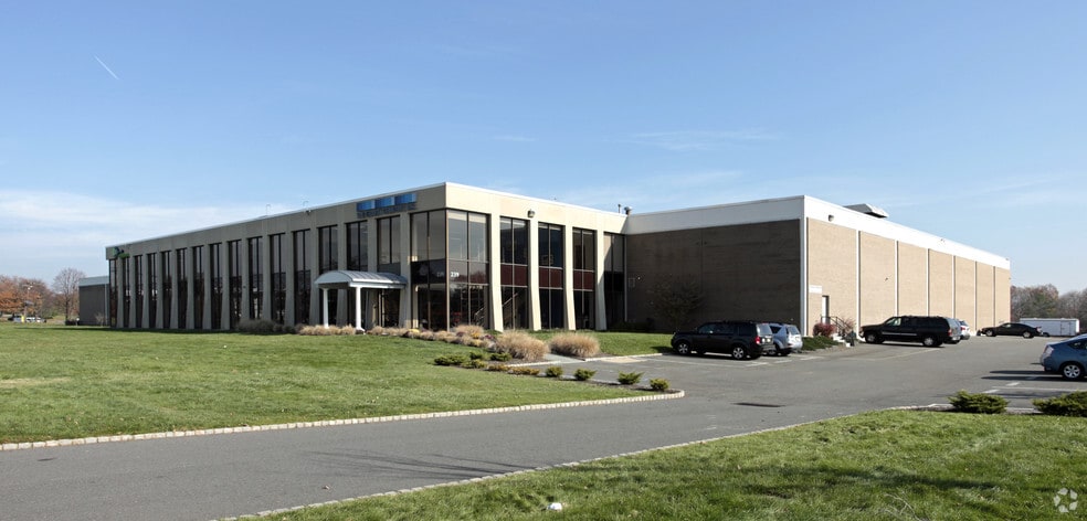 239 Old New Brunswick Rd, Piscataway, NJ for lease - Building Photo - Image 1 of 4