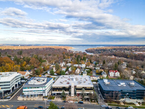 833 Northern Blvd, Great Neck, NY - Aérien  Vue de la carte - Image1