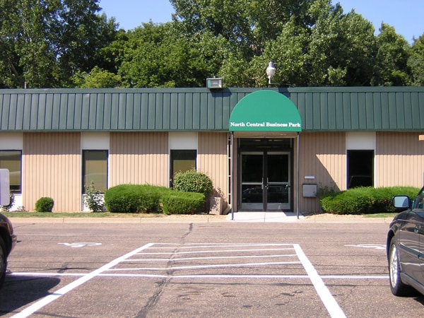 500 73rd Ave NE, Fridley, MN for lease Primary Photo- Image 1 of 2