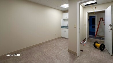 60 Westwood Ave, Waterbury, CT for lease Interior Photo- Image 2 of 21