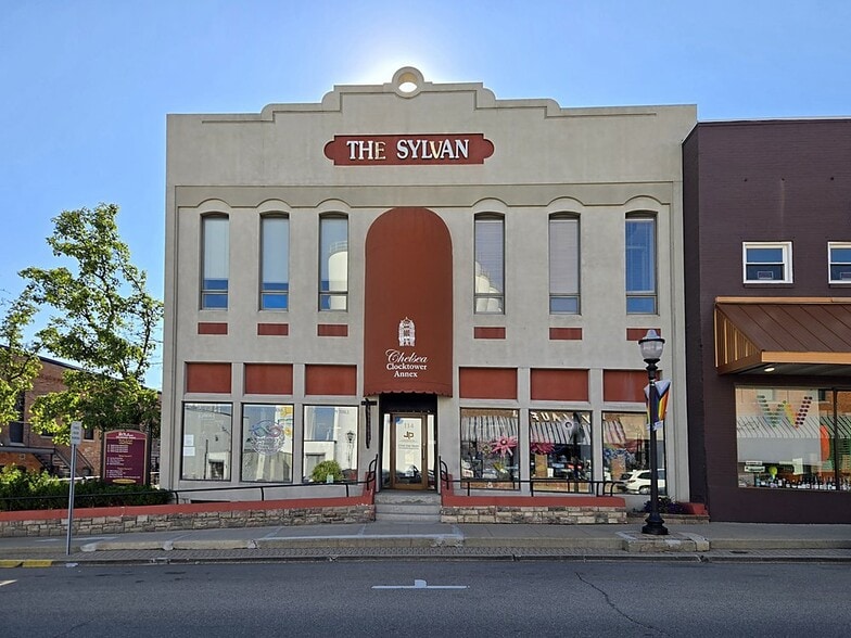 114 N Main St, Chelsea, MI for lease - Building Photo - Image 1 of 3