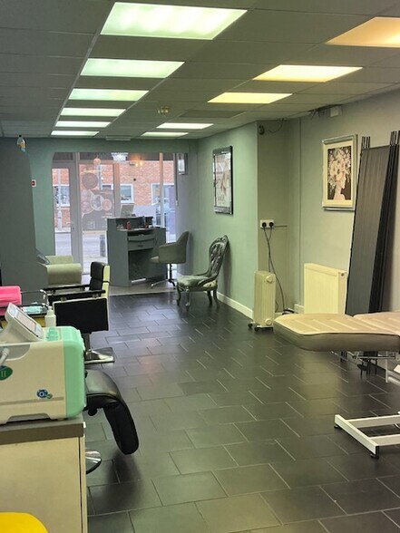 7 Mostyn Av, Llandudno à louer - Photo du bâtiment - Image 3 de 5