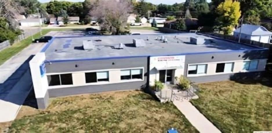 1420 4th St SE, Mason City, IA for sale - Building Photo - Image 2 of 4