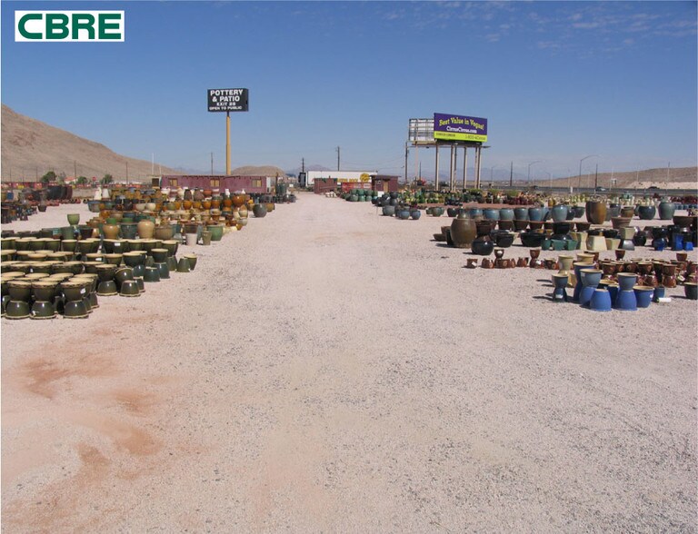 4051 Paplinski Pky, Las Vegas, NV à louer - Photo du bâtiment - Image 2 de 4